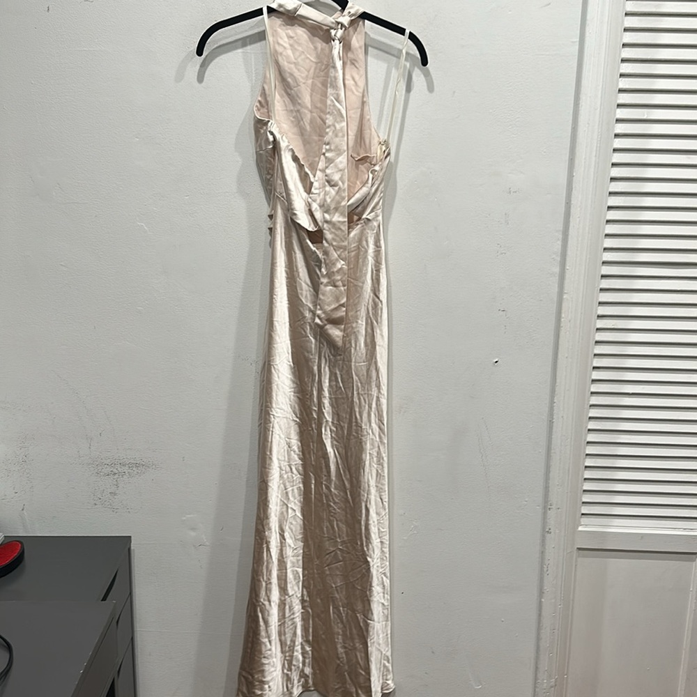 HELLO MOLLY HALTER TWIST BACK Midi DRESS off white satin front slit size 2 NWT - Picture 6 of 11